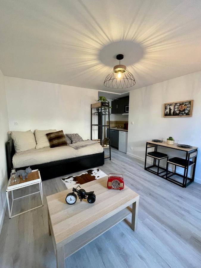 Faubourg Des Voyageurs N°4 Apartment Saran Exterior photo